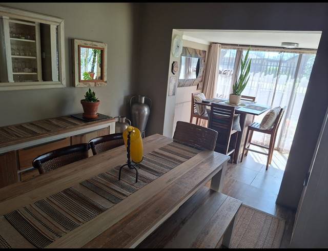 3 BEDROOM HOUSE TO LET IN BRENTHURST